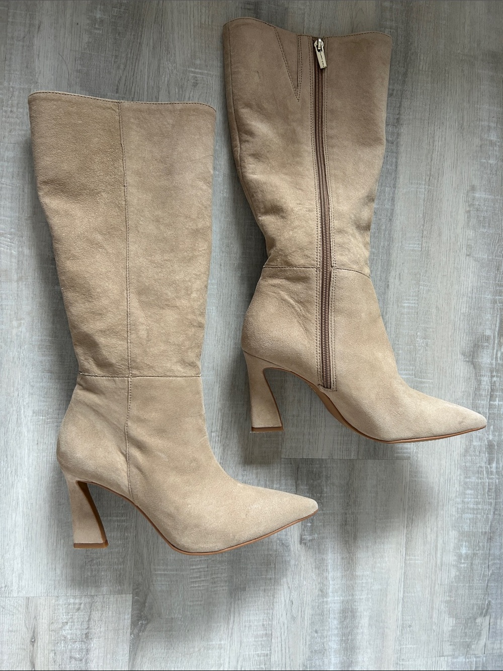 VINCE CAMUTO  Women's Pointed-Toe Knee-High Boots, Beige Suede Sz 8M